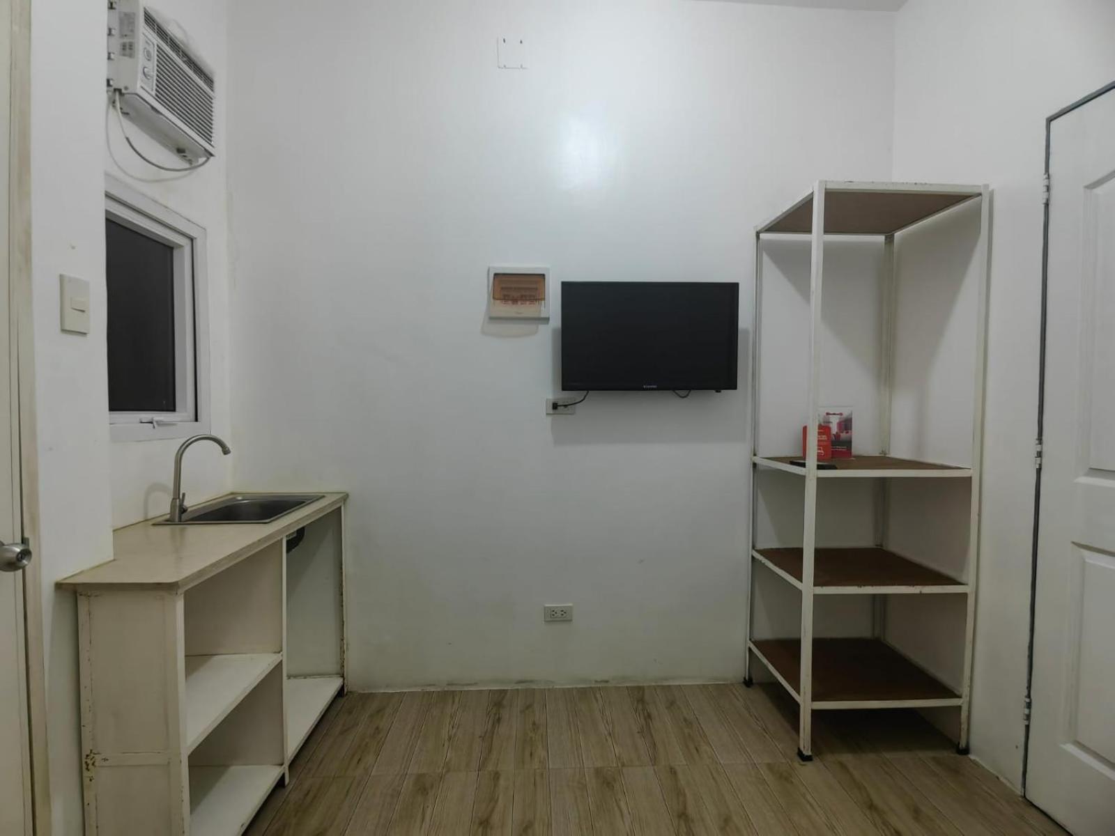 Pasay Centrale Hotel Экстерьер фото
